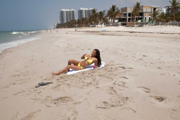 Shay Evans puta recogida en la playa