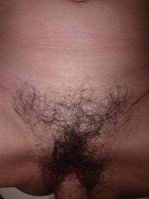 Amateur hairy pussy is excellent