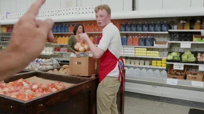 Ashlyn Peaks - MILF Gets Grocery Store Dick