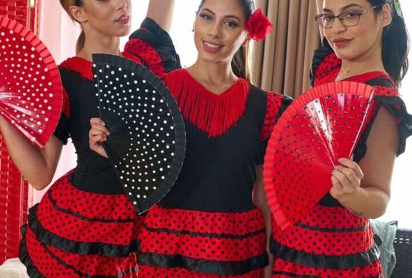 Baby Nicols, Anastasia Brokelyn - Cours de flamenco chauds