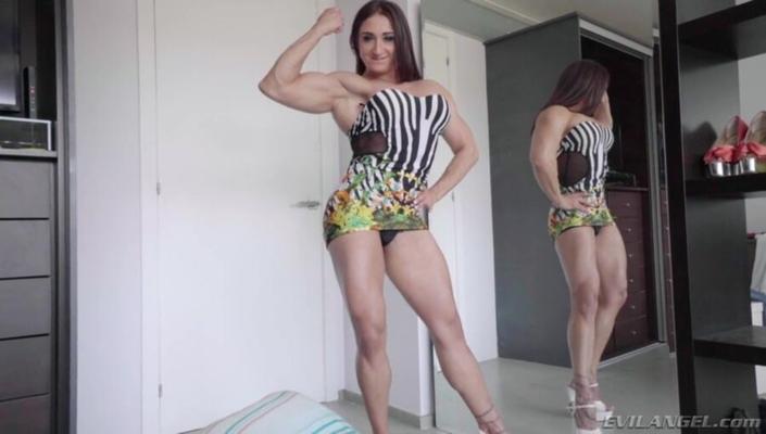 latino musculoso karyn bayres é fodido duramente por nacho vidal