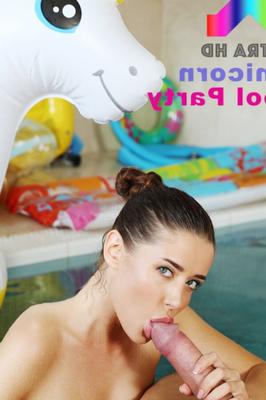 Sybil – Einhorn-Poolparty