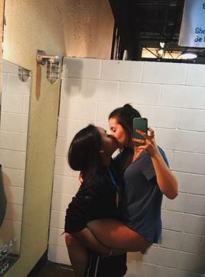 Selfshot Mirror- Couples