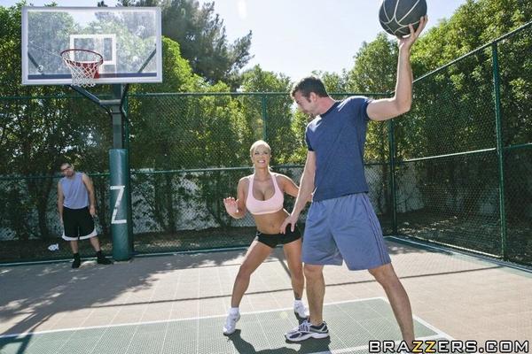 Shyla Stylez doble DD baloncesto sexo