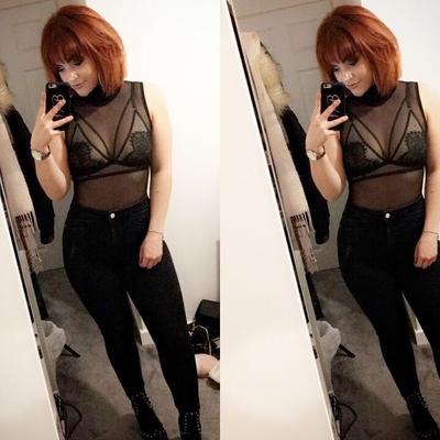 Rachel - Hot Instagram slag loves to show off her curves