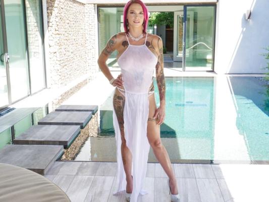 Anna Bell Peaks - Aroma de MILF