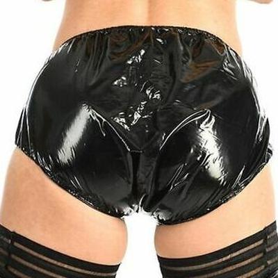 Culotte en plastique (Panty Wank)