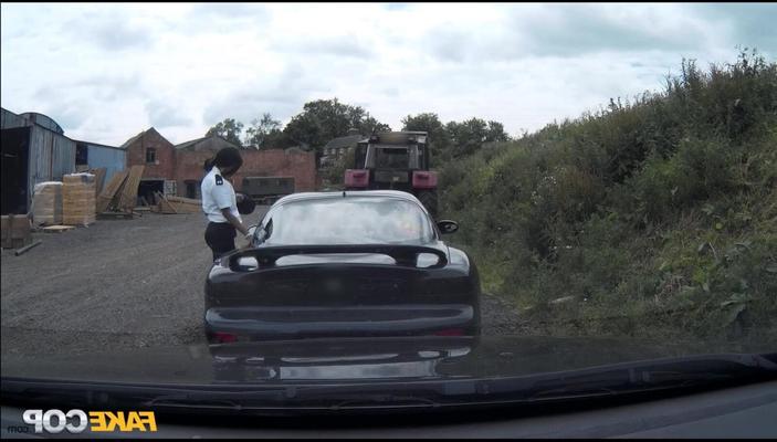 Rennfahrer engagiert sich in den Outdoor -Dreier