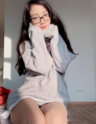 Chinese Cutie Loves Being Stuffed With BWC 